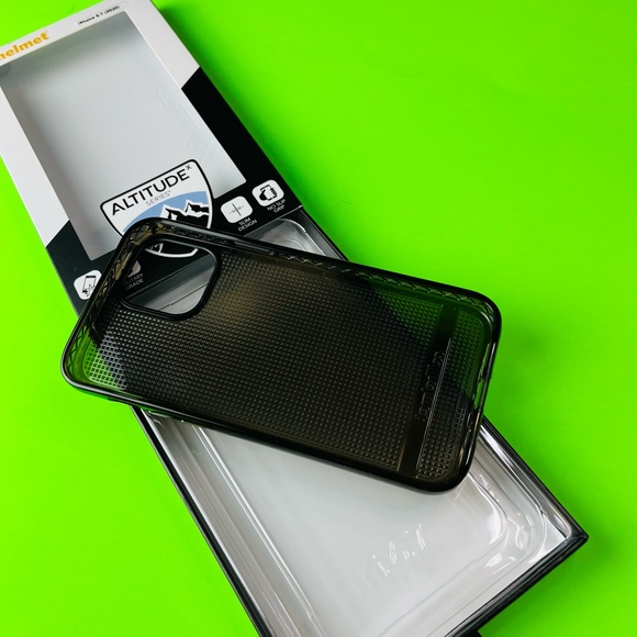 Cellhelmet Altitude Series iPhone 12 Pro Max Military Grade Black Case - Picture 4 of 4